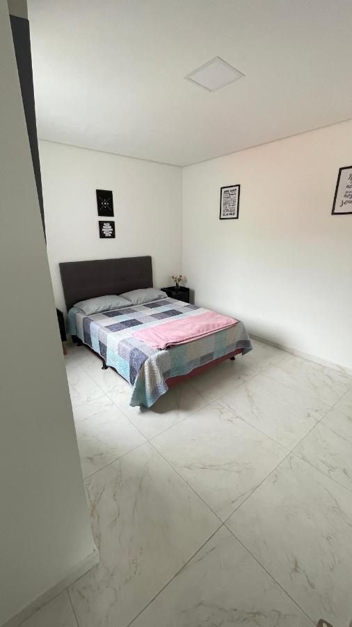 Lindo Apartamento Com 2 Quartos Prox Ao Jardim Botanico E Aeroporto Curitiba Esterno foto